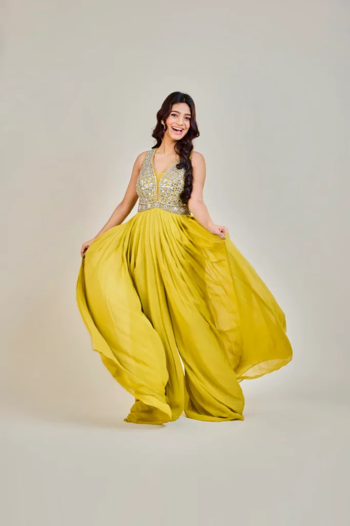 Raksha Bandhan Ethnic Outfit Ideas 2025