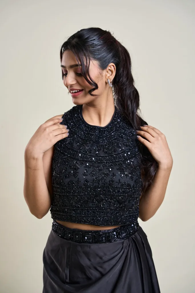 Raksha Bandhan Ethnic Outfit Ideas 2025